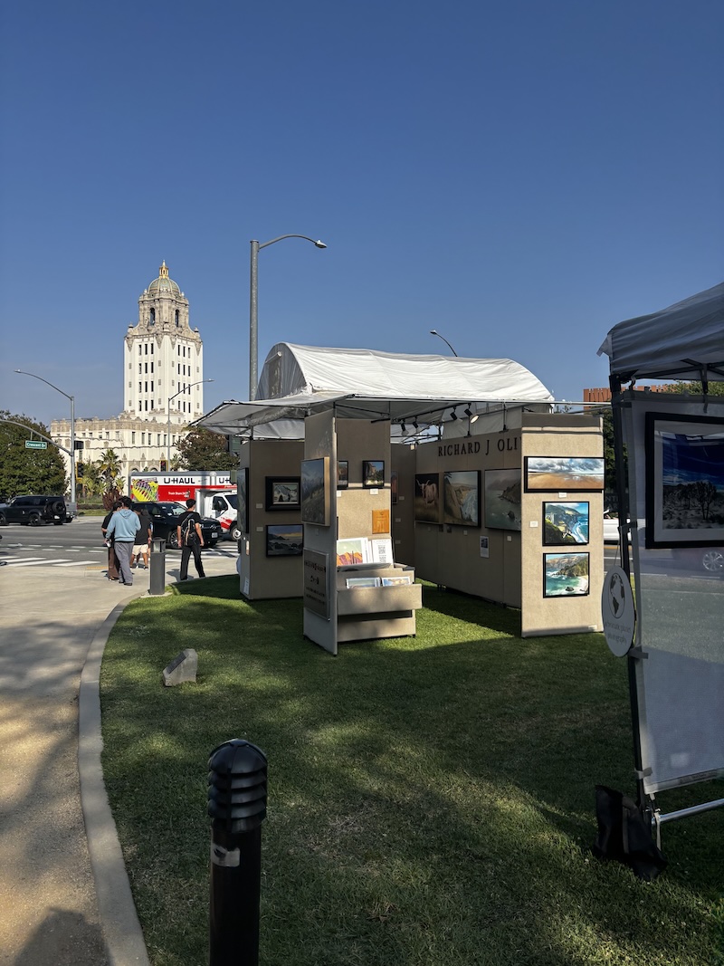 Beverly Hills Art Show — outdoor festival atmosphere