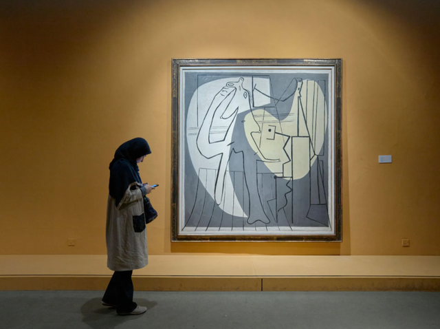 Tehran Museum — art in suspension after 1979